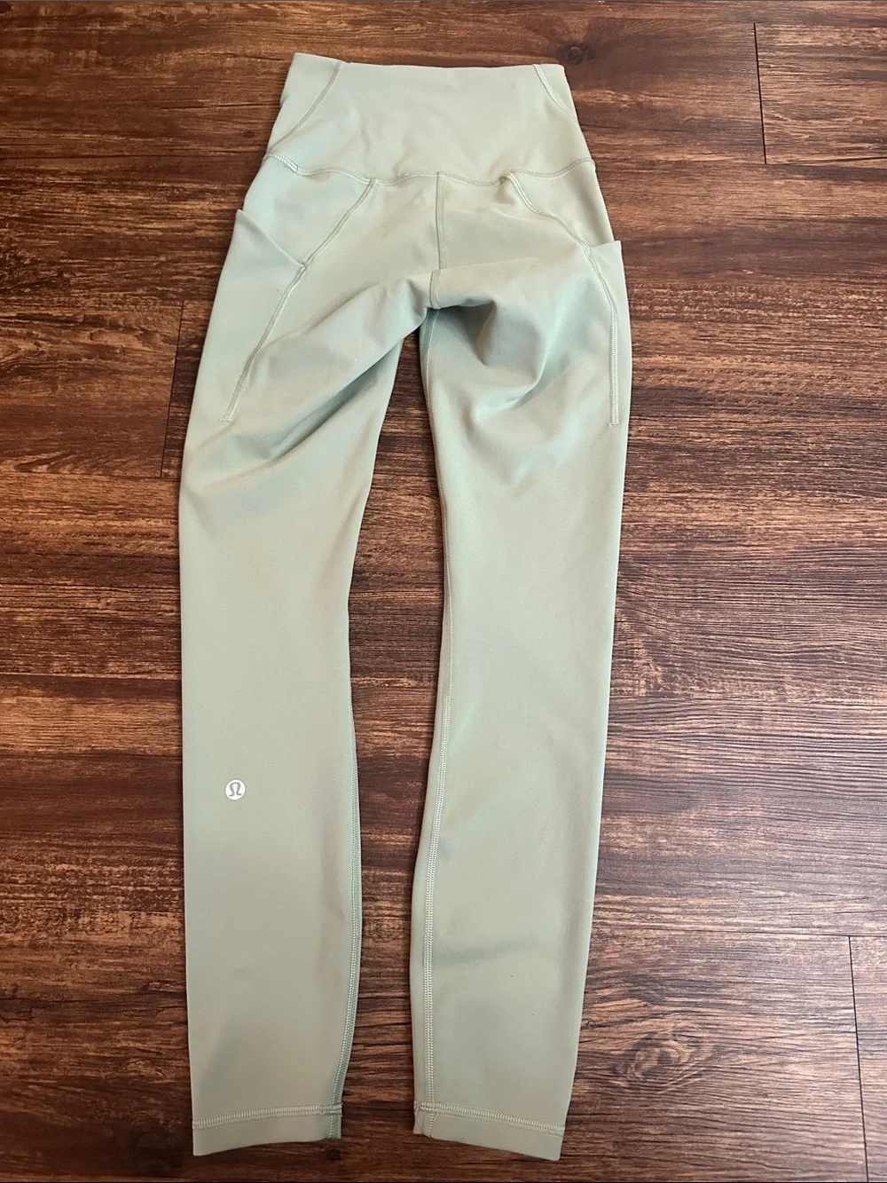 Lululemon Sz 2 Green Align Pants with Pockets Excellent condition